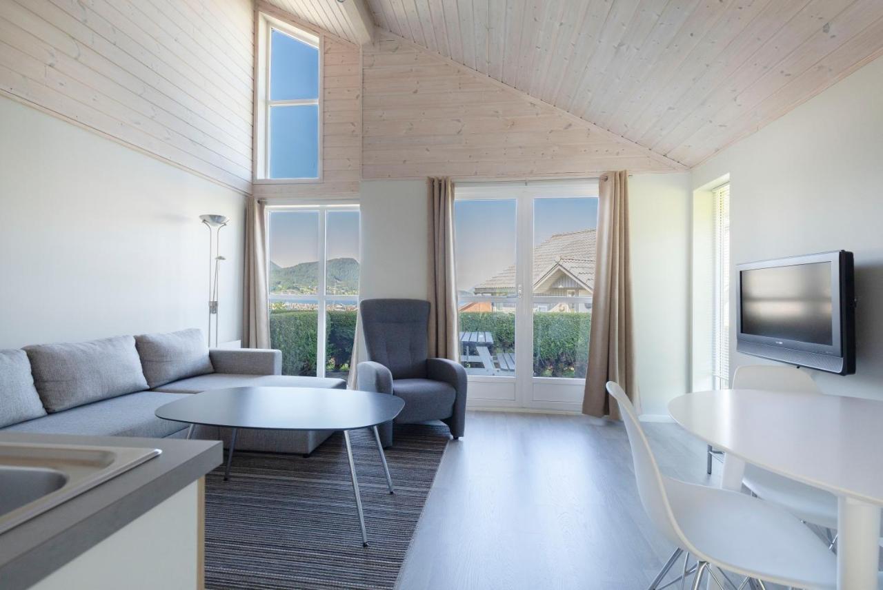Aursnes Hotell Sykkylven Экстерьер фото