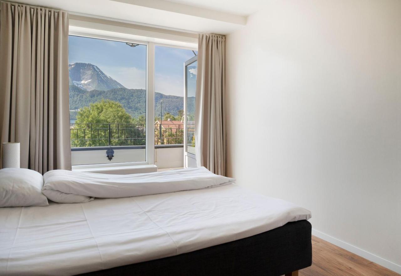 Aursnes Hotell Sykkylven Экстерьер фото