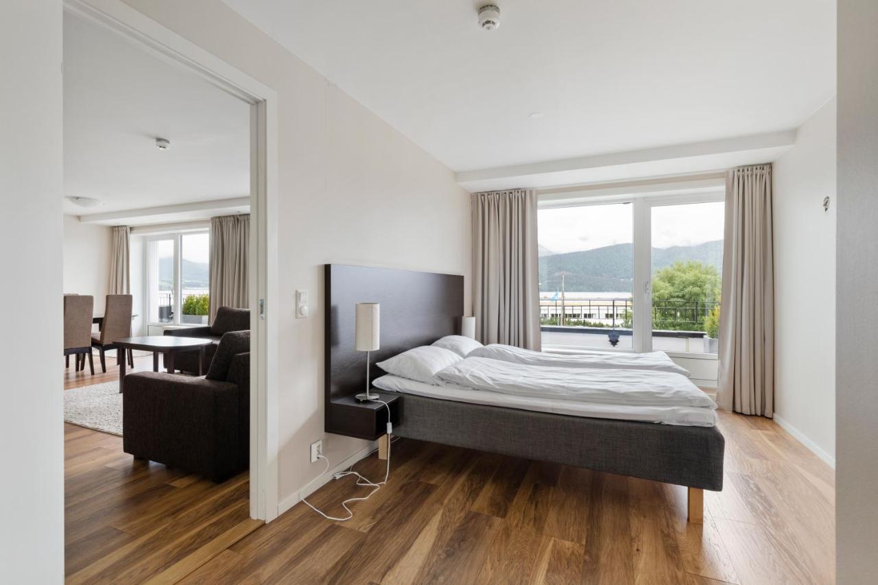 Aursnes Hotell Sykkylven Экстерьер фото